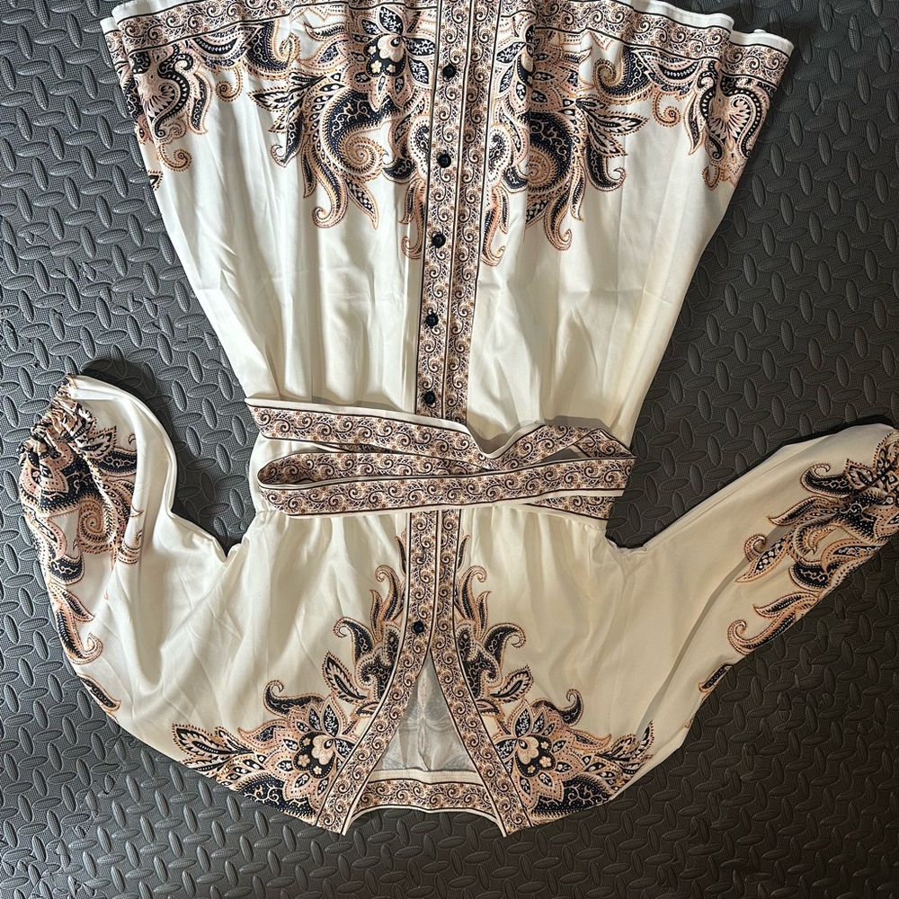 Oriental dress